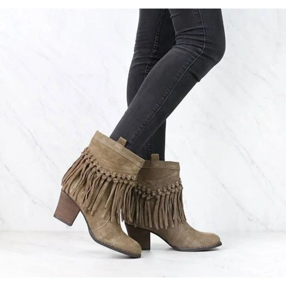 Sbicca Vintage Women's Booties Size 7.5 Brown Suede Fringe Cowgirl 2.5” Heel